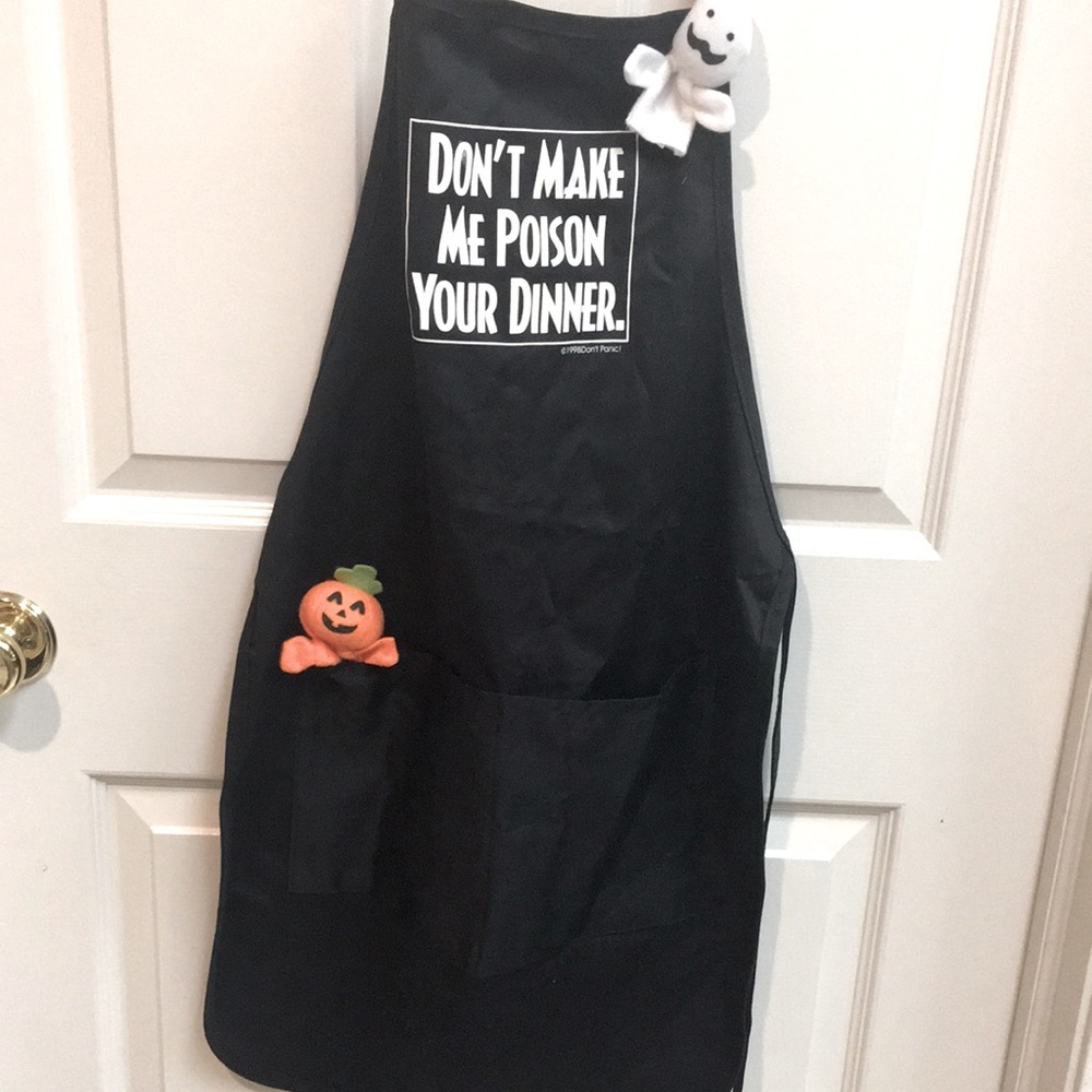 🎃BLACK APRON “Don’t Make Me Poison Your Dinner”!🎃
